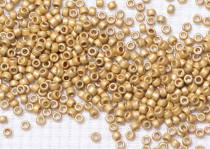 Бисер Япония круглый 11/0 10 г PF0557F звездный свет, гальванизированный